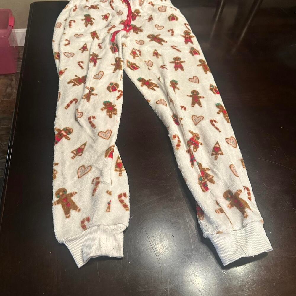Soft white red gingerbread